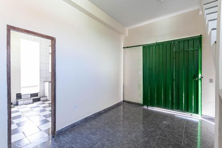Sala de casa para alugar com 3 quartos, 90m² em Santa Efigênia, Belo Horizonte