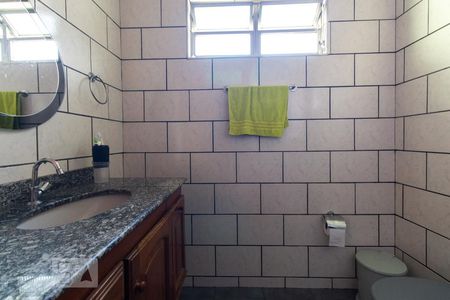 Casa à venda com 180m², 4 quartos e 2 vagasBanheiro do Quarto 3