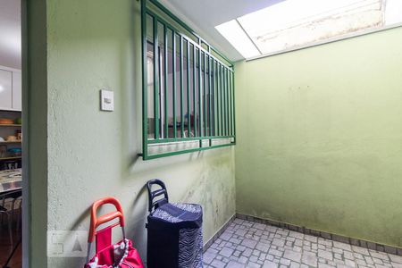 Casa à venda com 180m², 4 quartos e 2 vagasÁrea de serviço