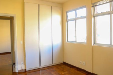 Apartamento à venda com 300m², 3 quartos e 4 vagasQuarto Suíte