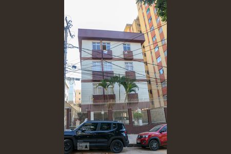 Apartamento à venda com 300m², 3 quartos e 4 vagasFachada