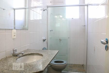 Apartamento à venda com 300m², 3 quartos e 4 vagasBanheiro Social