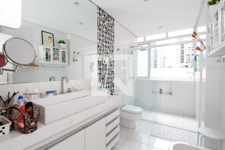 Apartamento à venda com 170m², 3 quartos e 1 vagaBanheiro da Suíte