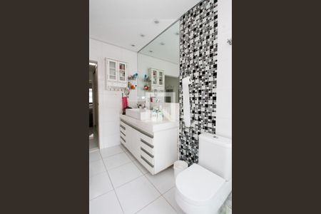 Apartamento à venda com 170m², 3 quartos e 1 vagaBanheiro da Suíte