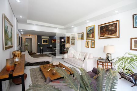 Sala de Estar e Jantar de apartamento à venda com 3 quartos, 170m² em Bela Vista, São Paulo