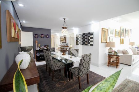 Sala de Estar e Jantar de apartamento à venda com 3 quartos, 170m² em Bela Vista, São Paulo