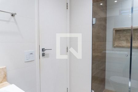 Apartamento à venda com 75m², 2 quartos e 2 vagasBanheiro da Suíte