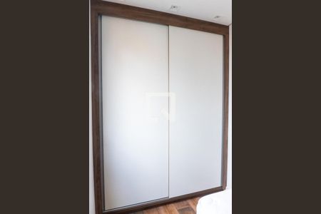 Apartamento à venda com 75m², 2 quartos e 2 vagasSuite - Armários