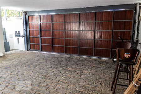 Apartamento para alugar com 80m², 2 quartos e 1 vaga Apartamento para alugar com 80m², 2 quartos e 1 vagaGaragem