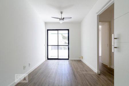 Sala de apartamento para alugar com 2 quartos, 57m² em Vila Buarque, São Paulo
