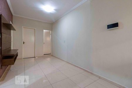 Sala de casa para alugar com 2 quartos, 60m² em Parque Santa Rita, São Paulo