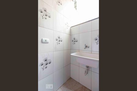 Casa para alugar com 60m², 2 quartos e sem vagaÁrea de Serviço