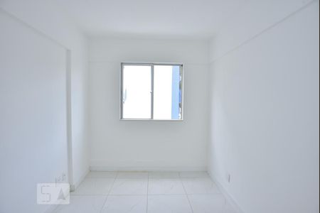 Quarto 2 de apartamento para alugar com 2 quartos, 55m² em Jacarepaguá, Rio de Janeiro