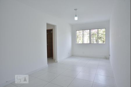 Sala de apartamento à venda com 2 quartos, 55m² em Jacarepaguá, Rio de Janeiro