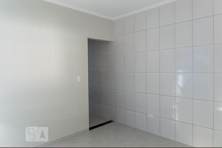 Casa para alugar com 80m², 2 quartos e sem vaga Casa para alugar com 80m², 2 quartos e sem vagaSala