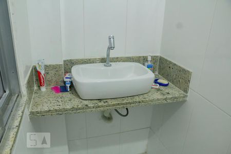 Casa à venda com 145m², 4 quartos e sem vagaquarto 2 suíte