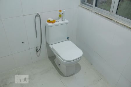 Casa à venda com 145m², 4 quartos e sem vagaquarto 2 suíte