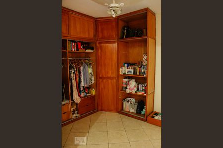 Casa à venda com 145m², 4 quartos e sem vagaquarto 3 suíte