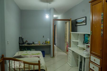 Casa à venda com 145m², 4 quartos e sem vagaquarto 2 suíte