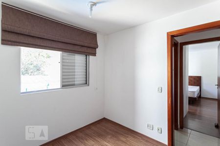 Apartamento à venda com 80m², 3 quartos e 2 vagasQuarto 2