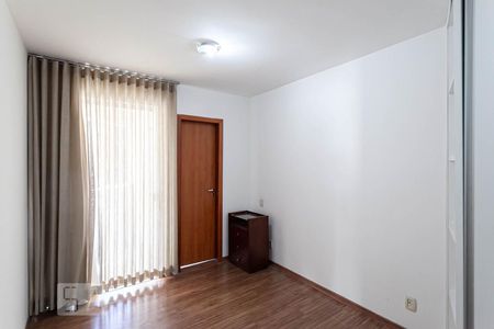 Apartamento à venda com 80m², 3 quartos e 2 vagasSuíte