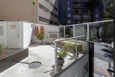 Apartamento à venda com 80m², 3 quartos e 2 vagasEntrada