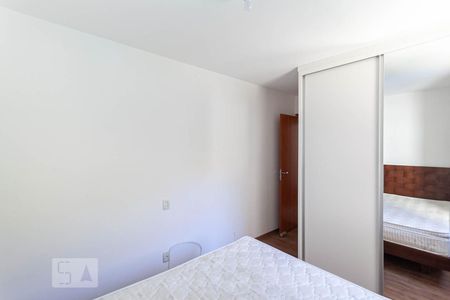 Apartamento à venda com 80m², 3 quartos e 2 vagasQuarto 1