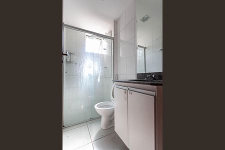 Apartamento à venda com 80m², 3 quartos e 2 vagasBanheiro da suíte