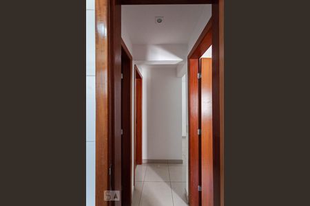 Corredor de apartamento à venda com 3 quartos, 80m² em São Pedro, Belo Horizonte