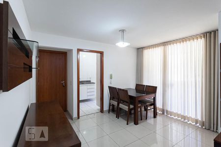 Sala de apartamento à venda com 3 quartos, 80m² em São Pedro, Belo Horizonte