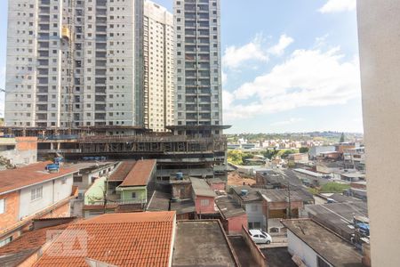 Vista  de apartamento para alugar com 2 quartos, 43m² em São Pedro, Osasco