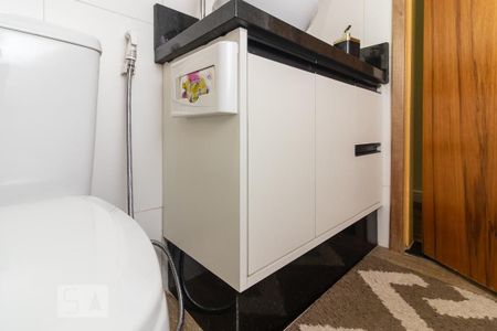 Casa à venda com 136m², 3 quartos e 2 vagasBanheiro