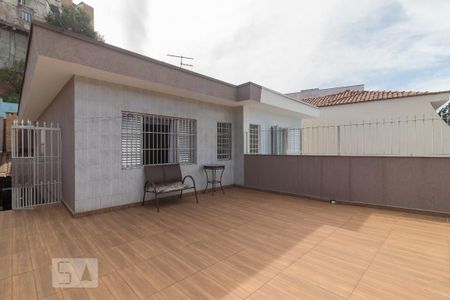 Casa à venda com 136m², 3 quartos e 2 vagasTerraço