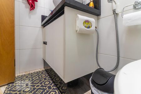 Casa à venda com 136m², 3 quartos e 2 vagasBanheiro de serviço