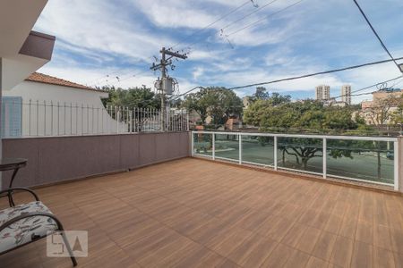 Casa à venda com 136m², 3 quartos e 2 vagasTerraço