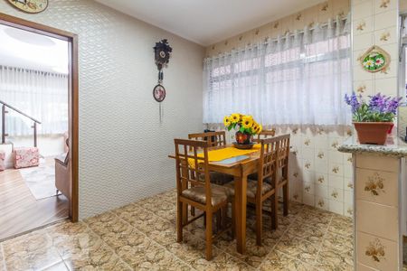 Casa à venda com 136m², 3 quartos e 2 vagasCozinha