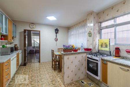 Casa à venda com 136m², 3 quartos e 2 vagasCozinha