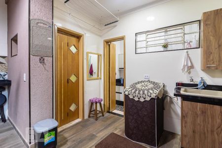 Casa à venda com 136m², 3 quartos e 2 vagasÁrea de serviço