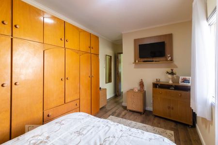 Casa à venda com 136m², 3 quartos e 2 vagasSuíte