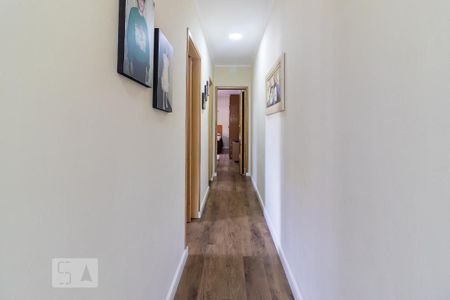 Casa à venda com 136m², 3 quartos e 2 vagasCorredor