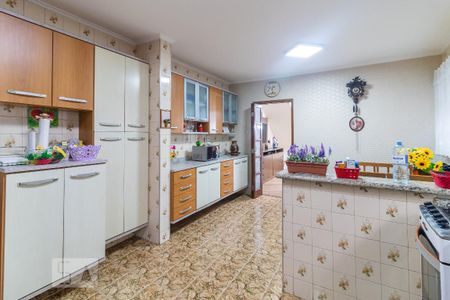 Casa à venda com 136m², 3 quartos e 2 vagasCozinha