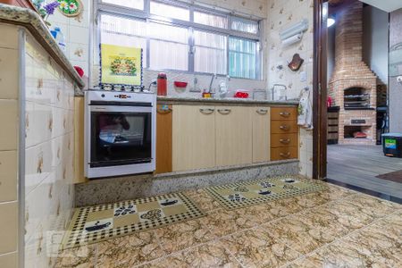 Casa à venda com 136m², 3 quartos e 2 vagasCozinha