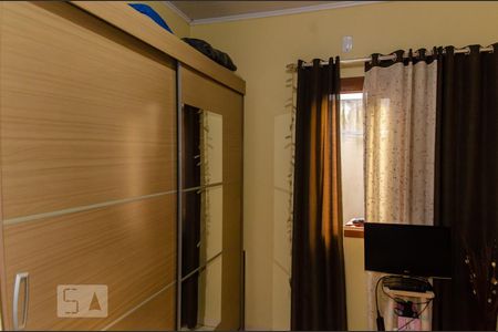 Quarto 2 - Armários de casa à venda com 2 quartos, 46m² em Olaria, Canoas