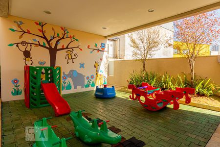 Apartamento à venda com 66m², 2 quartos e 1 vaga Apartamento à venda com 66m², 2 quartos e 1 vagaÁrea Comum - Playground