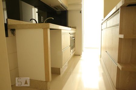 Cozinha de apartamento para alugar com 2 quartos, 53m² em Vila Moraes, São Paulo