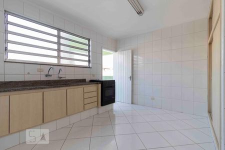 Casa à venda com 224m², 3 quartos e 3 vagas Casa à venda com 224m², 3 quartos e 3 vagasCozinha