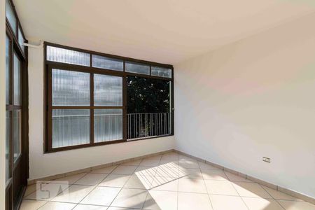 Casa à venda com 224m², 3 quartos e 3 vagas Casa à venda com 224m², 3 quartos e 3 vagasEscritório - Cobertura