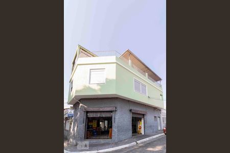 Casa à venda com 224m², 3 quartos e 3 vagas Casa à venda com 224m², 3 quartos e 3 vagasFachada