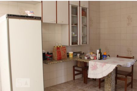 Casa à venda com 220m², 3 quartos e 4 vagasCozinha