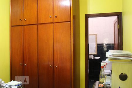 Suíte de casa à venda com 3 quartos, 220m² em Sítio da Figueira, São Paulo